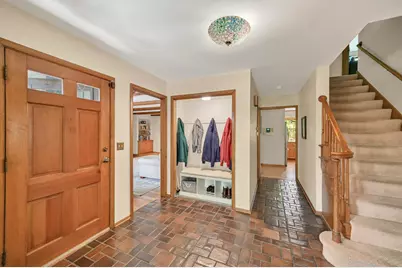 805  Lone Tree Rd, Elm Grove, WI 53122 - Photo 5