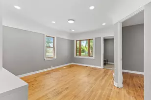 606 S 94th Pl, Milwaukee, WI 53214 - Photo 9