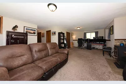4107  Scarborough Dr, Richfield, WI 53076 - Photo 19