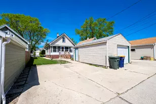 1438 S 95th St, West Allis, WI 53214 - Photo 33