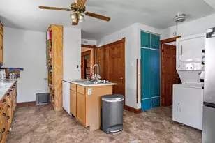 217 N Dunlap Ave, Viroqua, WI 54665 - Photo 5