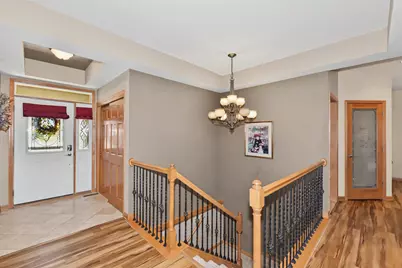 2307  Silver Fox Ct, Waukesha, WI 53188 - Photo 5