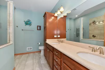 2307  Silver Fox Ct, Waukesha, WI 53188 - Photo 27