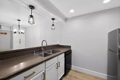 4332  Melody Ln #Unit 6, Madison, WI 53704 - Photo 5