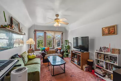 2412 N Dousman St, Milwaukee, WI 53212 - Photo 25