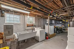 2412 N Dousman St, Milwaukee, WI 53212 - Photo 27