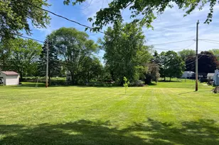 8802 S 79th St, Franklin, WI 53132 - Photo 13
