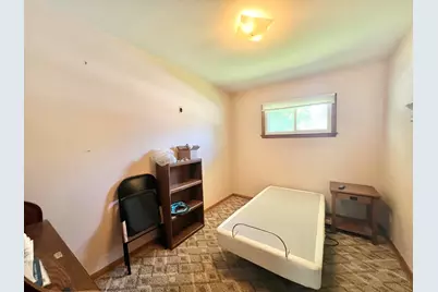 8802 S 79th St, Franklin, WI 53132 - Photo 11