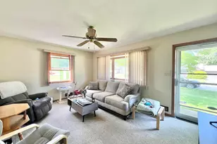 8802 S 79th St, Franklin, WI 53132 - Photo 3