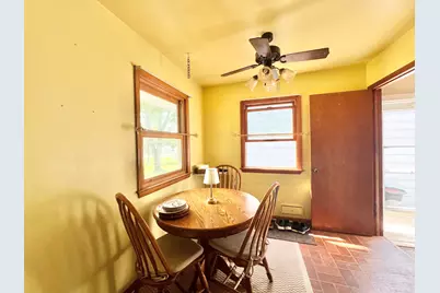 8802 S 79th St, Franklin, WI 53132 - Photo 7