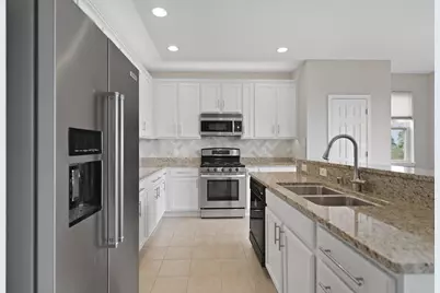 10606  61st St, Kenosha, WI 53142 - Photo 9