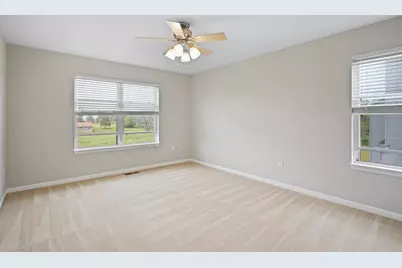 10606  61st St, Kenosha, WI 53142 - Photo 37