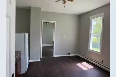 3037 N Dr William Finlayson St, Milwaukee, WI 53212 - Photo 9