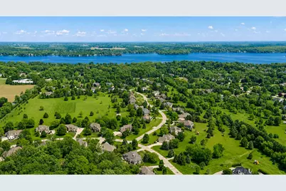 N34W33379  Hickory Ln, Nashotah, WI 53058 - Photo 33