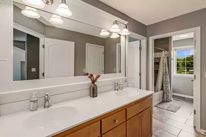 N34W33379  Hickory Ln, Nashotah, WI 53058 - Photo 25