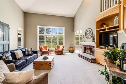 N34W33379  Hickory Ln, Nashotah, WI 53058 - Photo 9