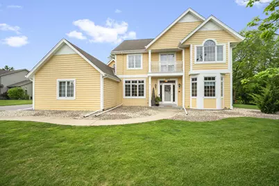 5429 W Yale Dr, Franklin, WI 53132 - Photo 1