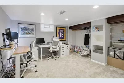 1517 N Bel Ayr Dr, Waukesha, WI 53188 - Photo 21
