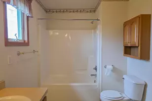 1411 Wedgewood Dr, Watertown, WI 53098 - Photo 35