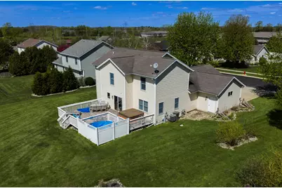 1411  Wedgewood Dr, Watertown, WI 53098 - Photo 5