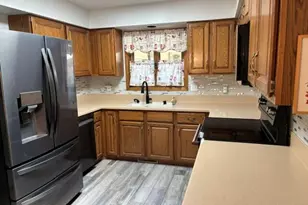 1116B Aspen Ct, Kohler, WI 53044 - Photo 9