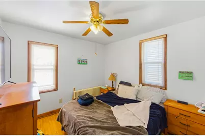 1671 N Marshall St, Milwaukee, WI 53202 - Photo 7