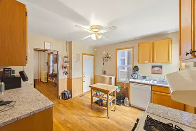 1671 N Marshall St, Milwaukee, WI 53202 - Photo 5