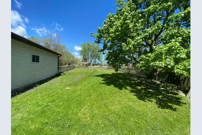 4914  Twin Elms Dr, Racine, WI 53406 - Photo 23