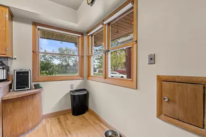 916 S Grand Ave, Waukesha, WI 53186 - Photo 21