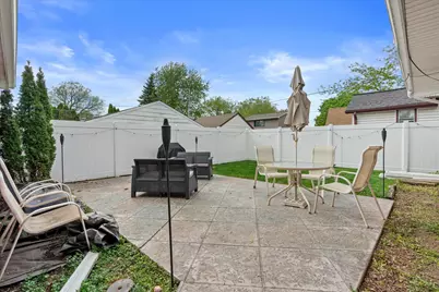 916 S Grand Ave, Waukesha, WI 53186 - Photo 29