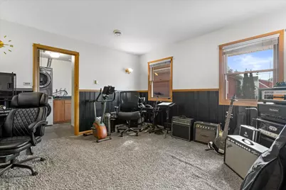 916 S Grand Ave, Waukesha, WI 53186 - Photo 25