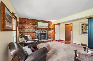 W326S7751 Squire Ln, Mukwonago, WI 53149 - Photo 11