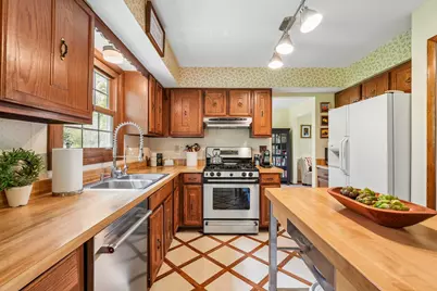 W326S7751  Squire Ln, Mukwonago, WI 53149 - Photo 9