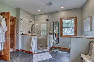 N27W26292 Crestview Dr, Pewaukee, WI 53072 - Photo 11