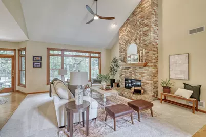 N27W26292  Crestview Dr, Pewaukee, WI 53072 - Photo 13