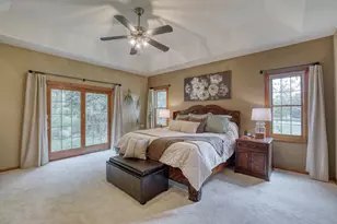 N27W26292 Crestview Dr, Pewaukee, WI 53072 - Photo 7