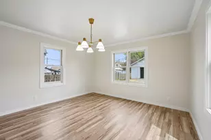 812 S 39th St, Milwaukee, WI 53215 - Photo 11