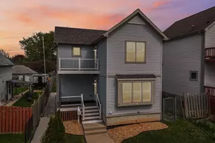 812 S 39th St, Milwaukee, WI 53215 - Photo 1