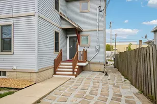 812 S 39th St, Milwaukee, WI 53215 - Photo 35