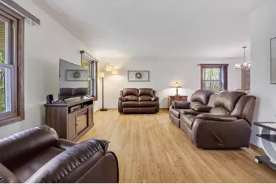 S54W23631  Maple Hill Ct, Waukesha, WI 53189 - Photo 7