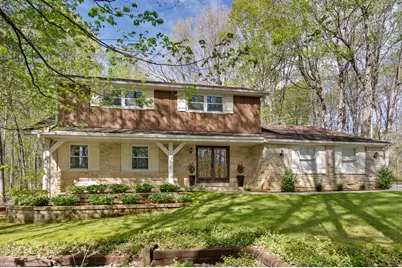 S54W23631  Maple Hill Ct, Waukesha, WI 53189 - Photo 1