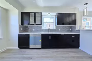 3018 N 77th St, Milwaukee, WI 53222 - Photo 5