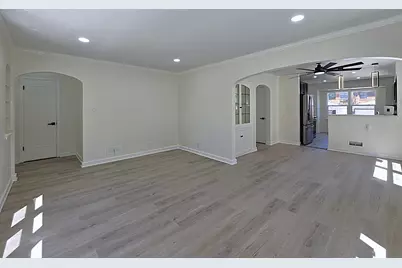 3018 N 77th St, Milwaukee, WI 53222 - Photo 13