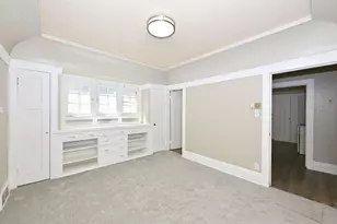 2633 N 50th St, Milwaukee, WI 53210 - Photo 9