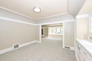 2633 N 50th St, Milwaukee, WI 53210 - Photo 11