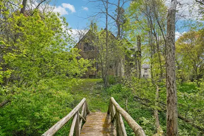 7027 N Belmont Ln, Fox Point, WI 53217 - Photo 19