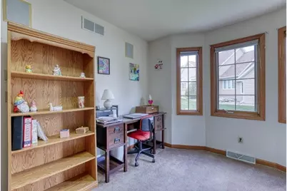 940  Spyglass Hl, Racine, WI 53185 - Photo 27