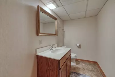 940  Spyglass Hl, Racine, WI 53185 - Photo 37