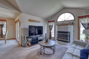 940 Spyglass Hill, Racine, WI 53185 - Photo 9