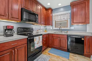 939 N Greenfield Ave, Waukesha, WI 53186 - Photo 11